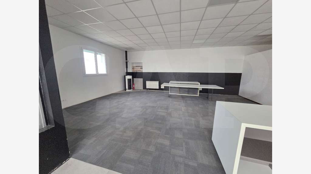 A louer bureau 90m² ZA Chaptal à Saint-Brieuc