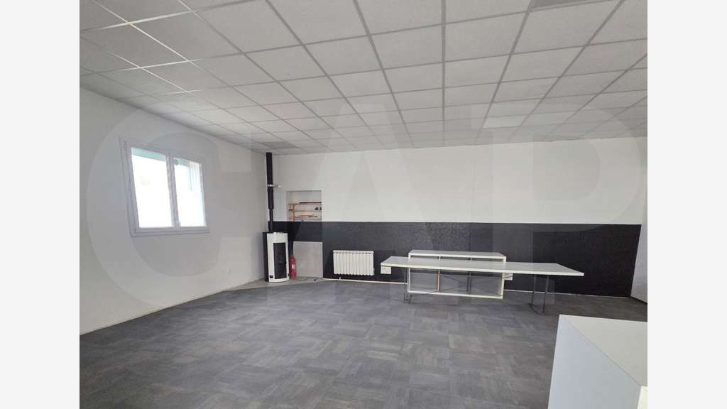 A louer bureau 90m² ZA Chaptal à Saint-Brieuc