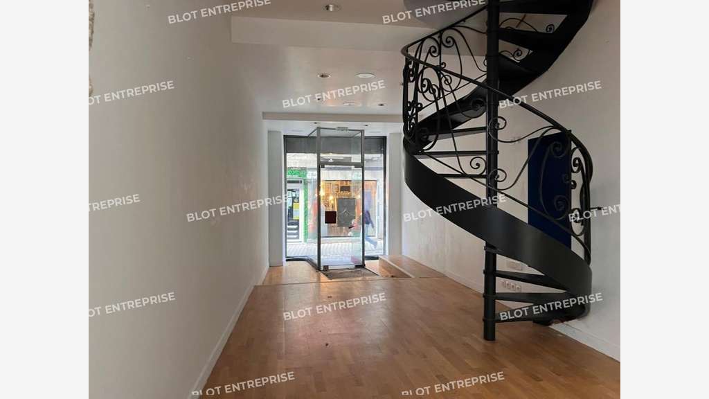 A louer bureaux avec vitrine 128m² à St Brieuc