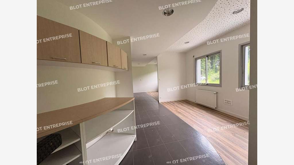 A louer bureaux 167m² proche Hôpital St Brieuc