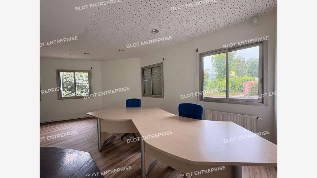 A louer bureaux 167m² proche Hôpital St Brieuc