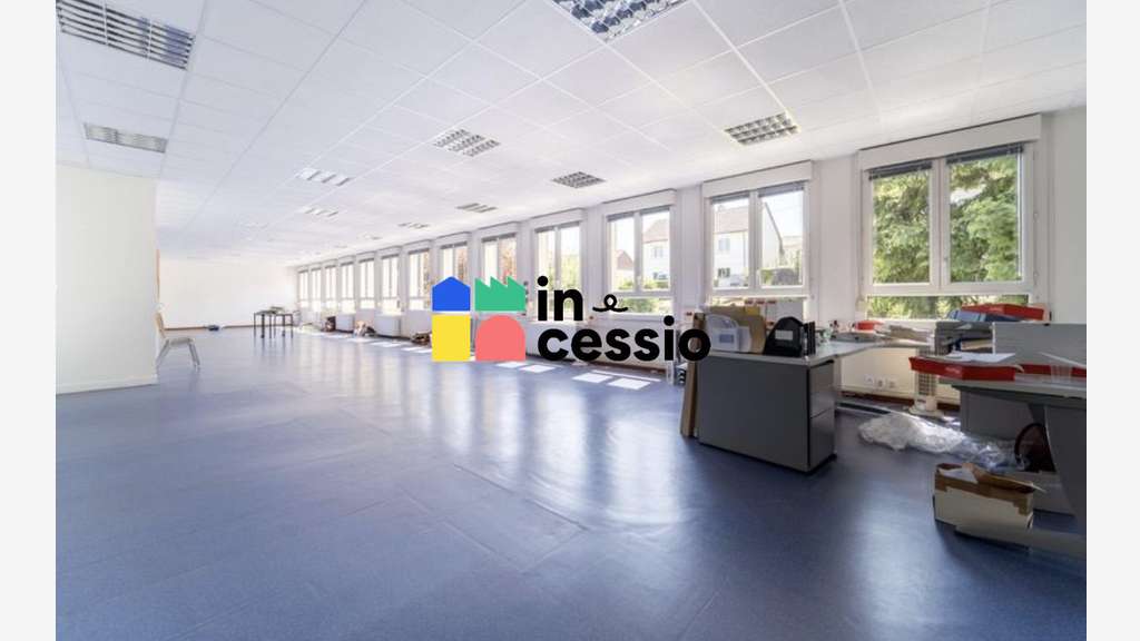 À louer – Ensemble de bureaux de plus de 1 000 m²