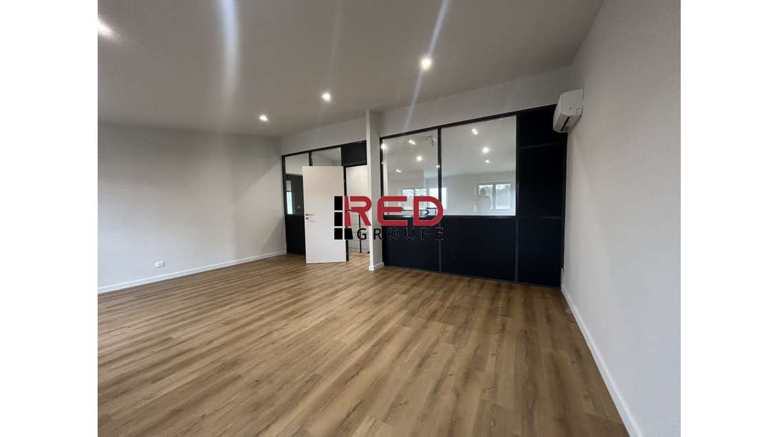 A louer bureaux 67m² 83m² 150m² neufs Saint Cannat