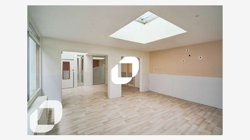 A louer Bureaux 327m² Saint cloud