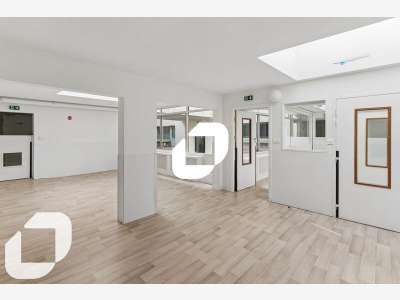 A louer Bureaux 327m² Saint cloud