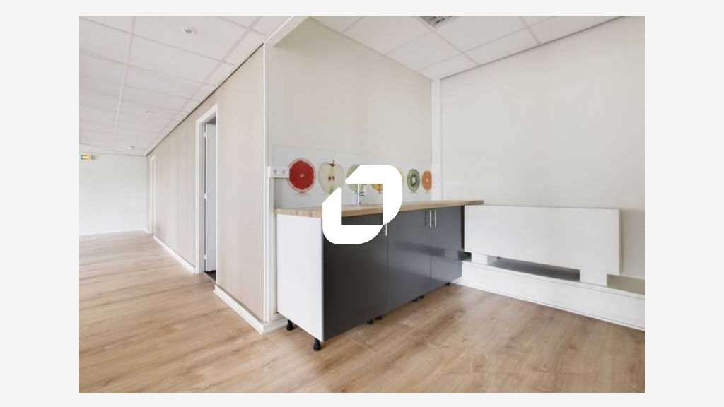 A louer Bureaux 270m² Saint cloud