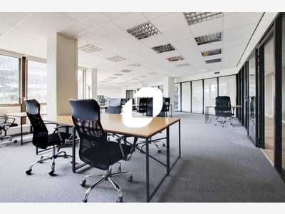 A louer Bureaux 270m² Saint cloud