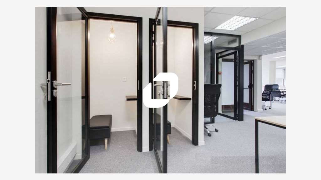 A louer Bureaux 270m² Saint cloud