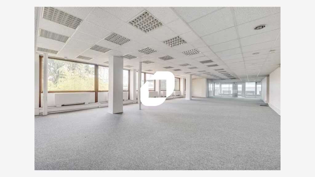 A louer Bureaux 430m² Saint cloud