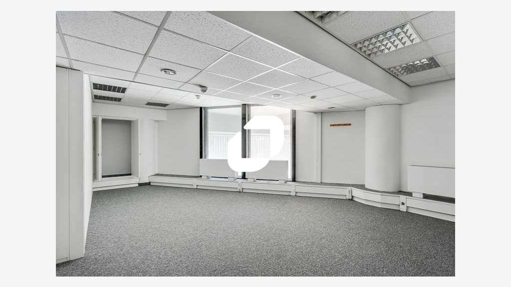 A louer Bureaux 430m² Saint cloud