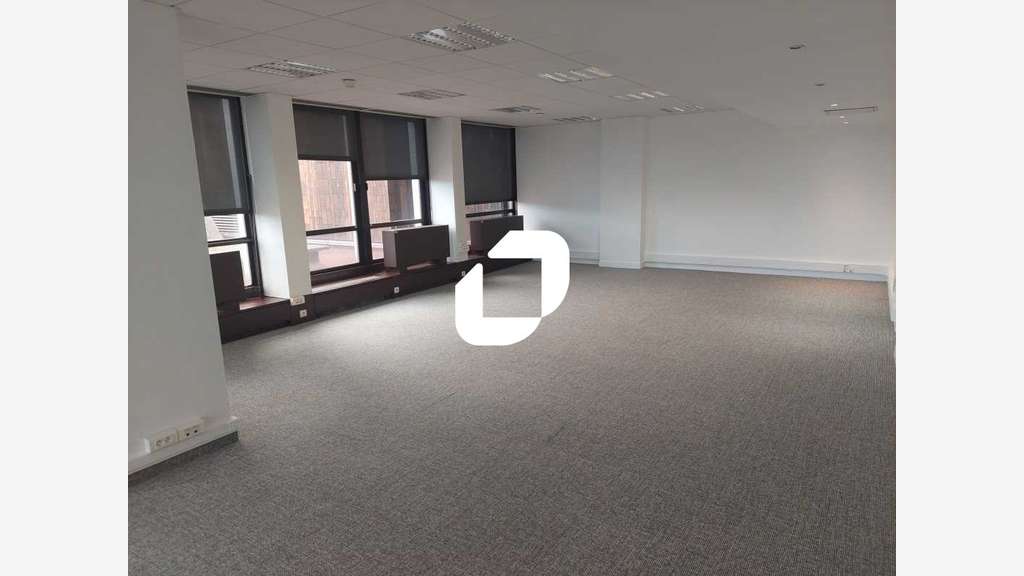 A louer Bureaux 103m² Saint cloud