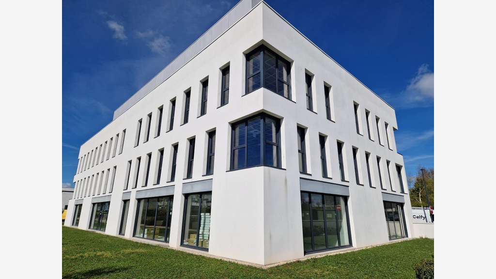 Bureau à louer à Saint-Contest Au Nord de Caen