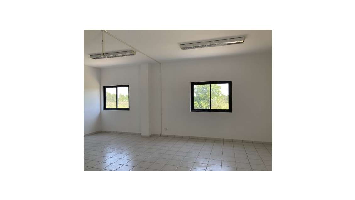 A louer bureaux 54m² R+1 à Saint-Cyprien