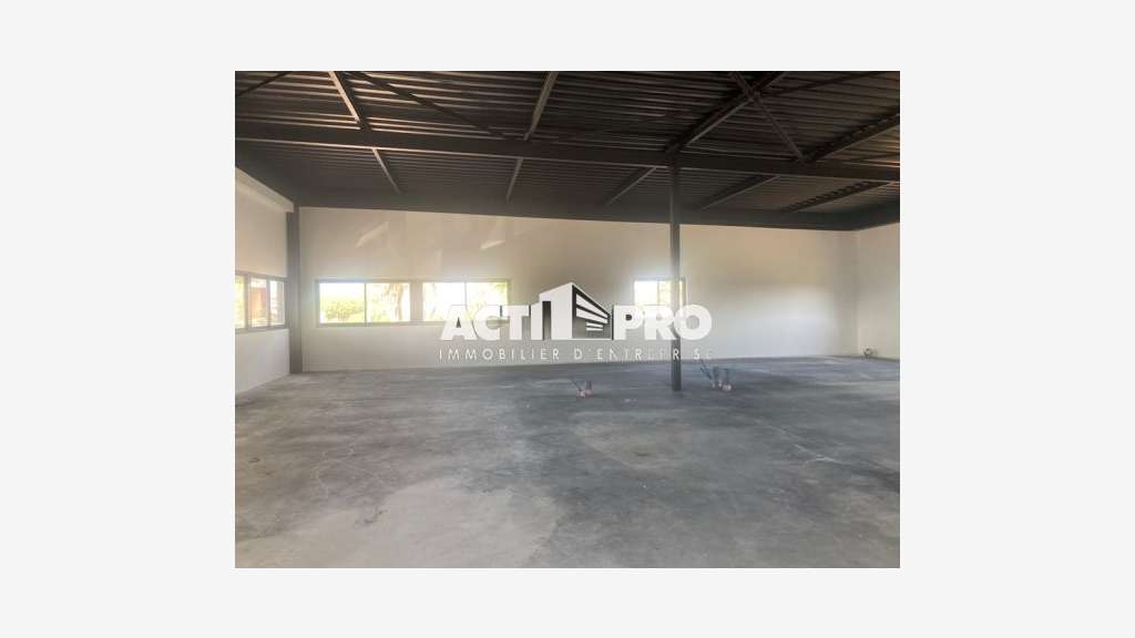 À louer bureaux 220m² R+1 à Saint-Cyprien