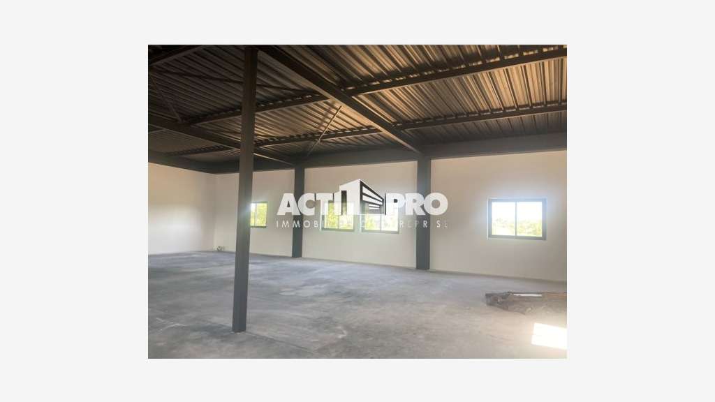 À louer bureaux 220m² R+1 à Saint-Cyprien