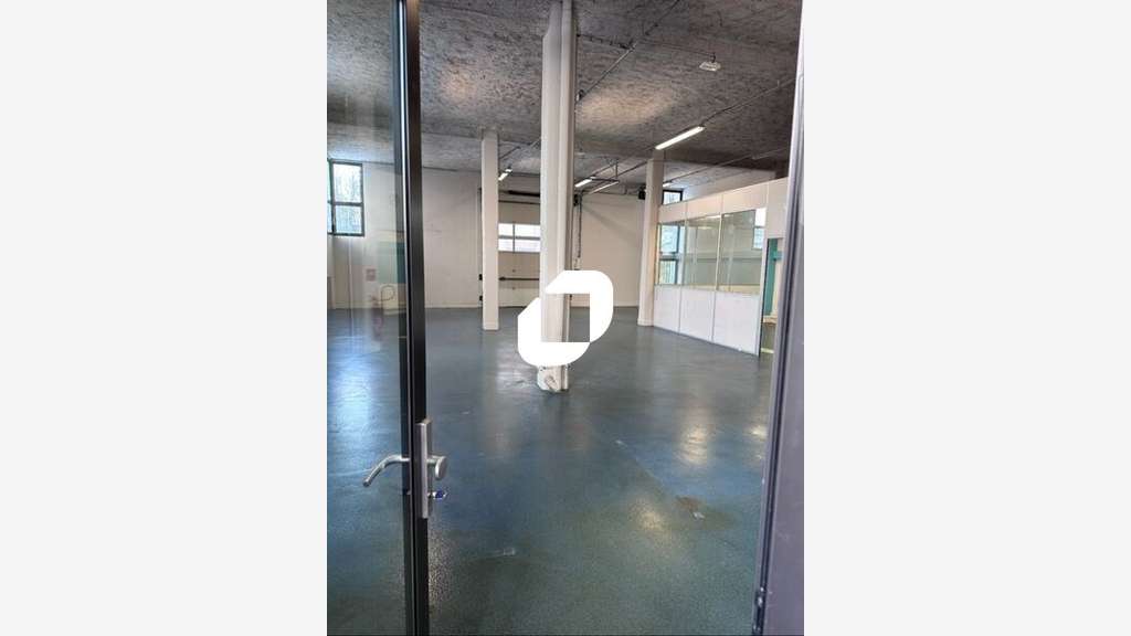 A louer Bureaux 412m² Saint cyr l'ecole