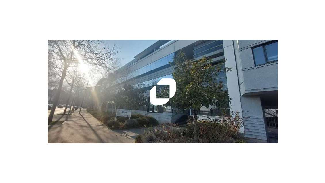 A louer Bureaux 1886m² Saint denis