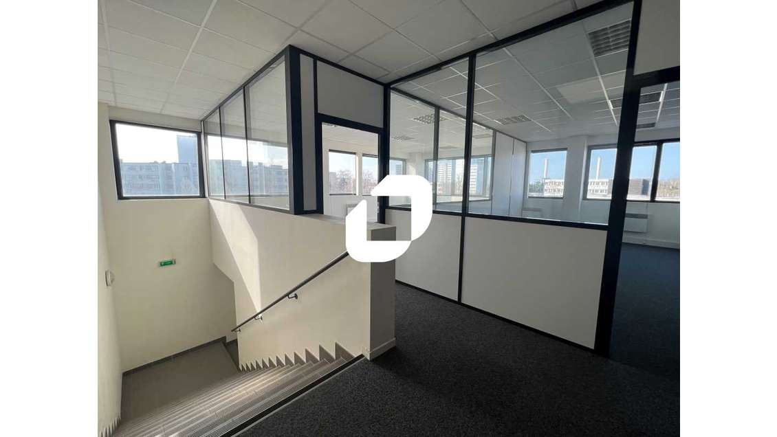 A louer Bureaux 212m² Saint denis