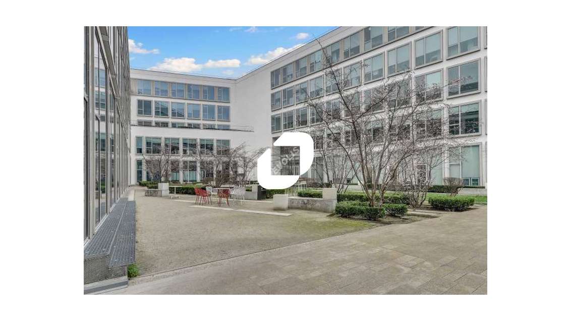 A louer Bureaux 7000m² Saint denis