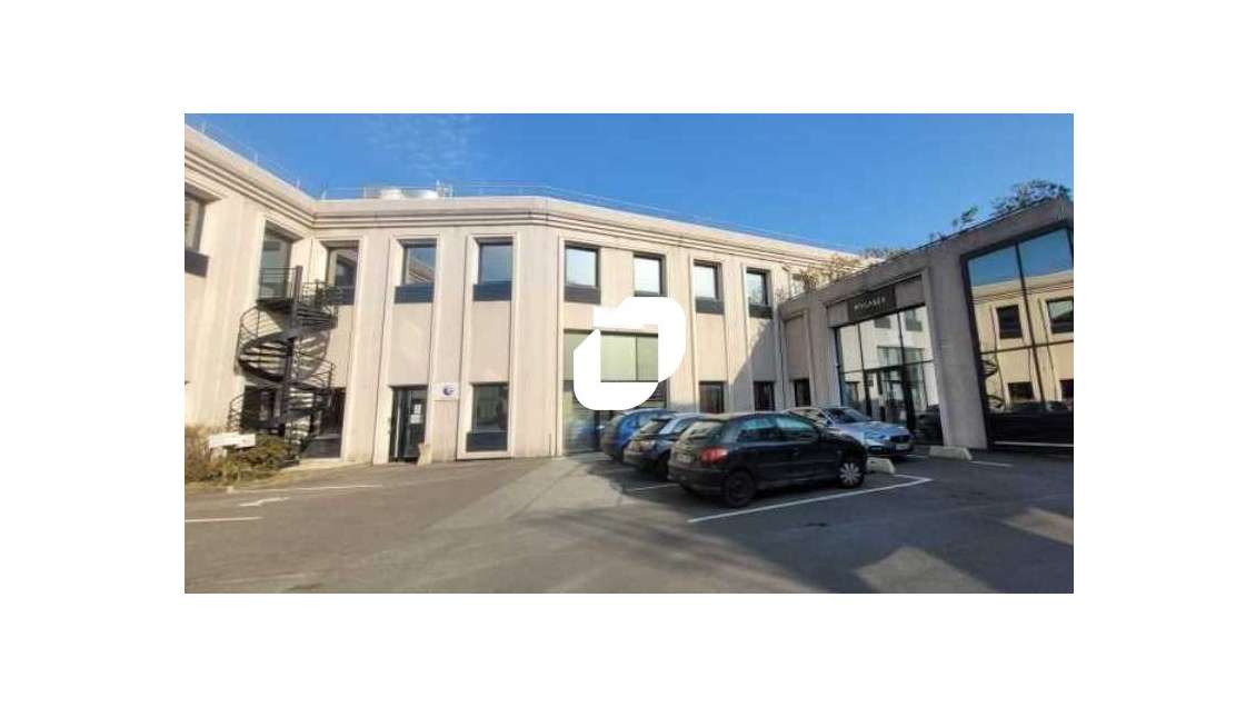 A louer Bureaux 1635m² Saint denis