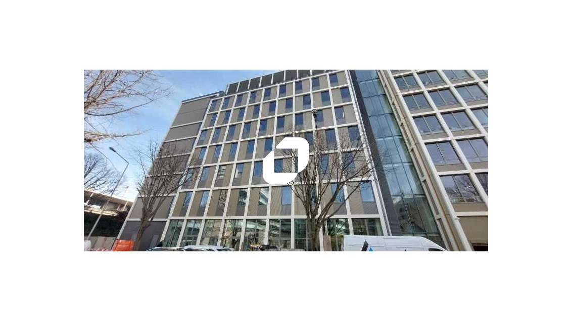 A louer Bureaux 8894m² Saint denis