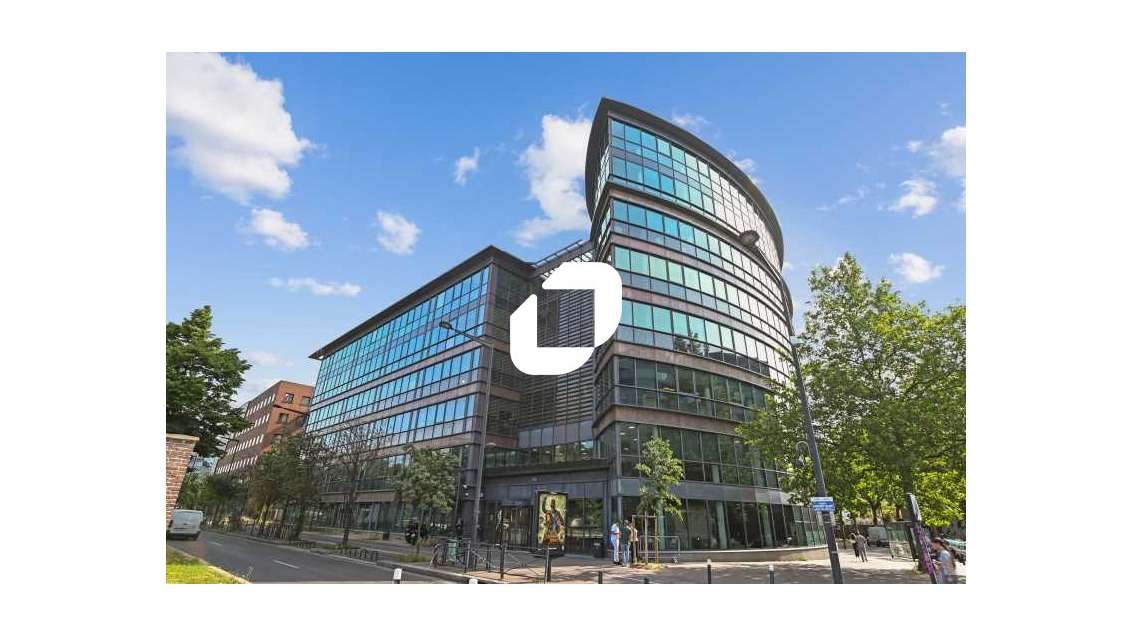 A louer Bureaux 2456m² Saint denis