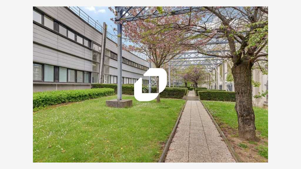 A louer Bureaux 706m² Saint denis