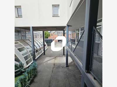 A louer Bureaux 391m² Saint denis