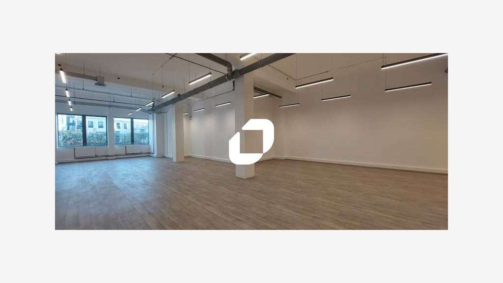 A louer Bureaux 8894m² Saint denis