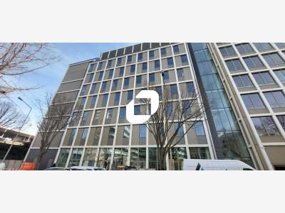 A louer Bureaux 8894m² Saint denis