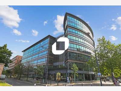 A louer Bureaux 2456m² Saint denis