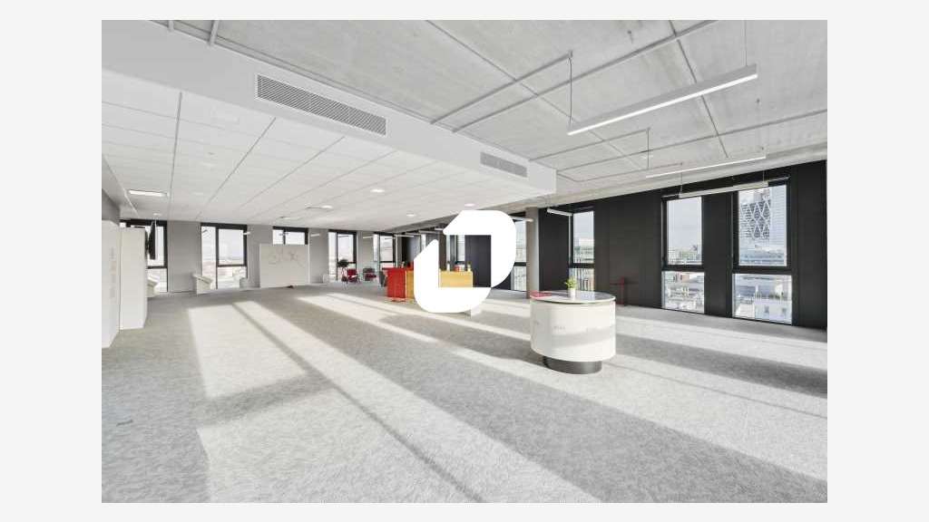 A louer Bureaux 4089m² Saint denis