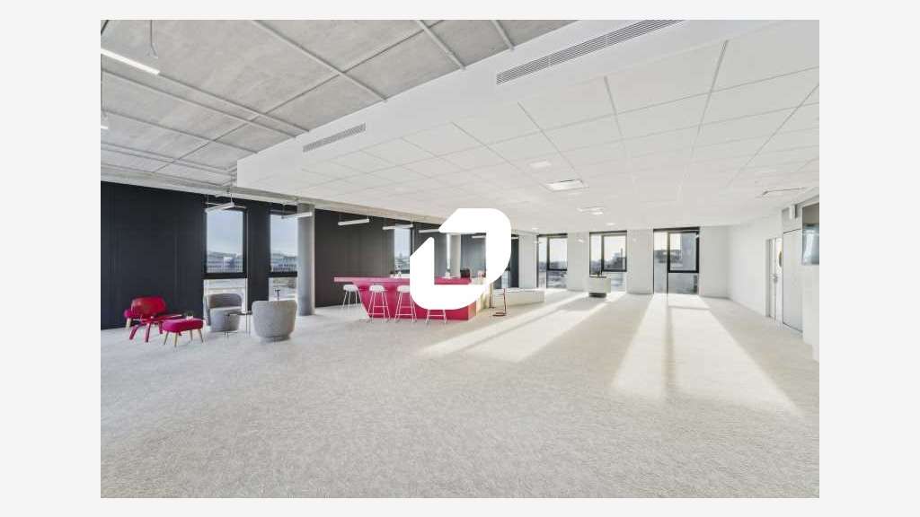 A louer Bureaux 1789m² Saint denis