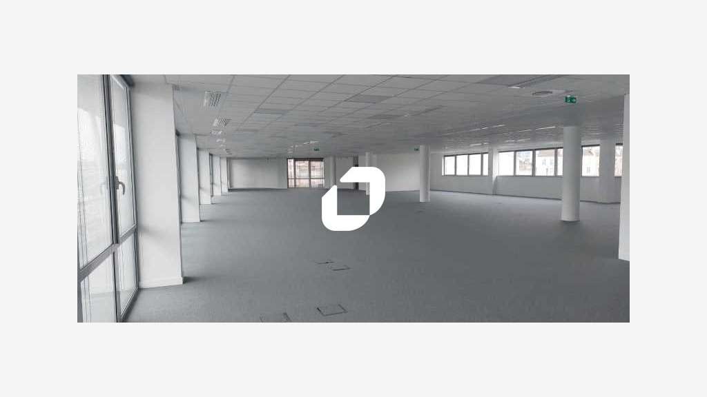 A louer Bureaux 3561m² Saint denis