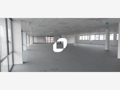 A louer Bureaux 3561m² Saint denis