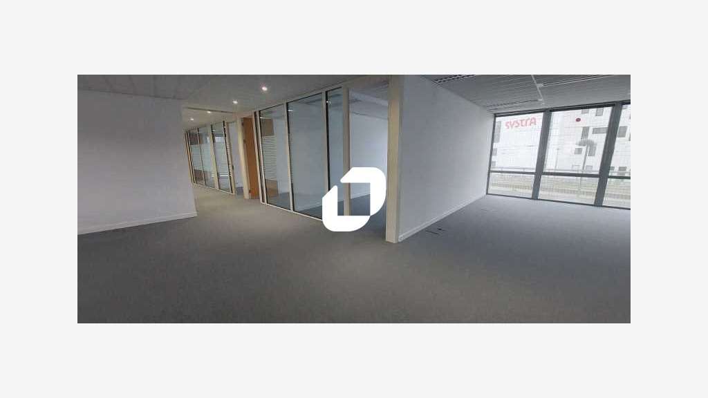 A louer Bureaux 3561m² Saint denis