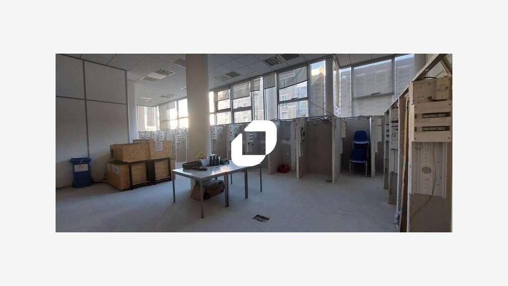A louer Bureaux 871m² Saint denis