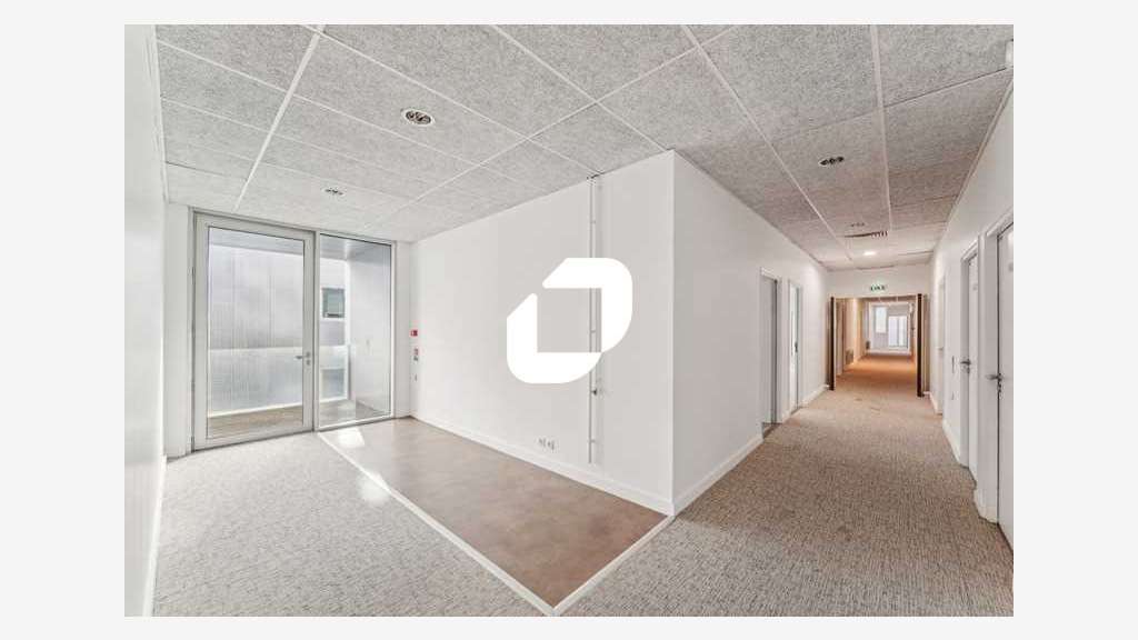 A louer Bureaux 1472m² Saint denis