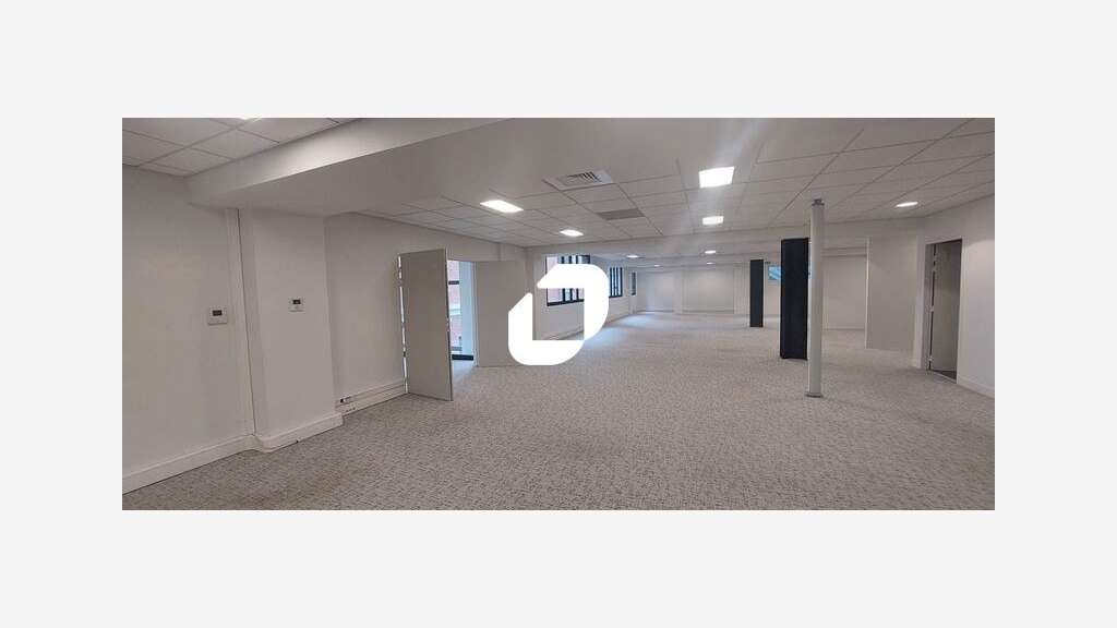A louer Bureaux 749m² Saint denis