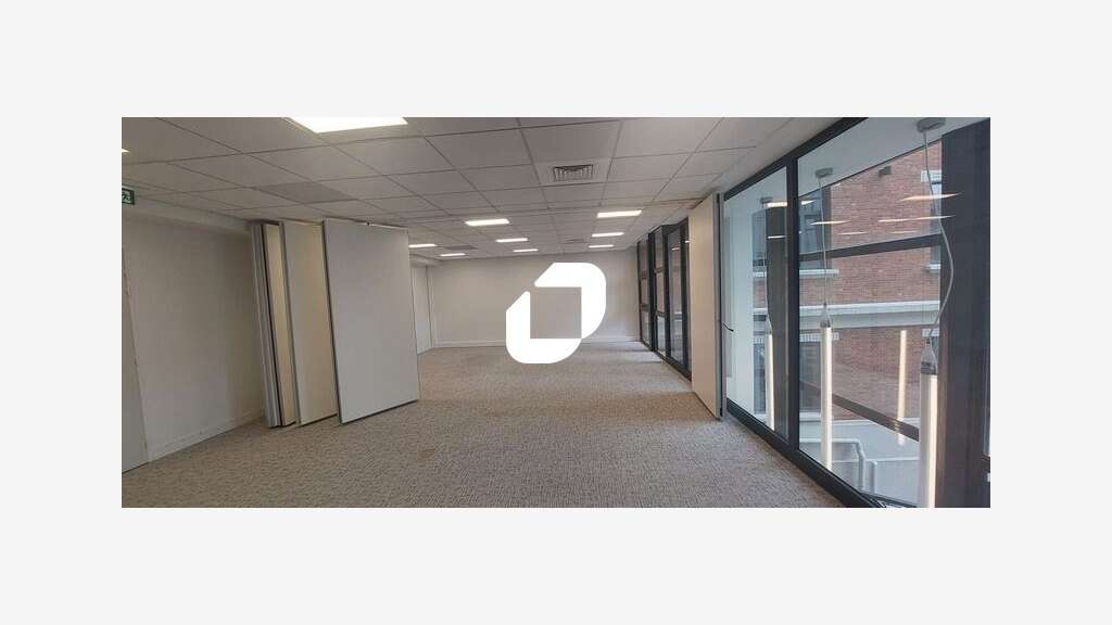 A louer Bureaux 749m² Saint denis