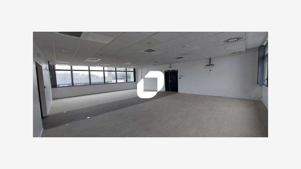 A louer Bureaux 5136m² Saint denis
