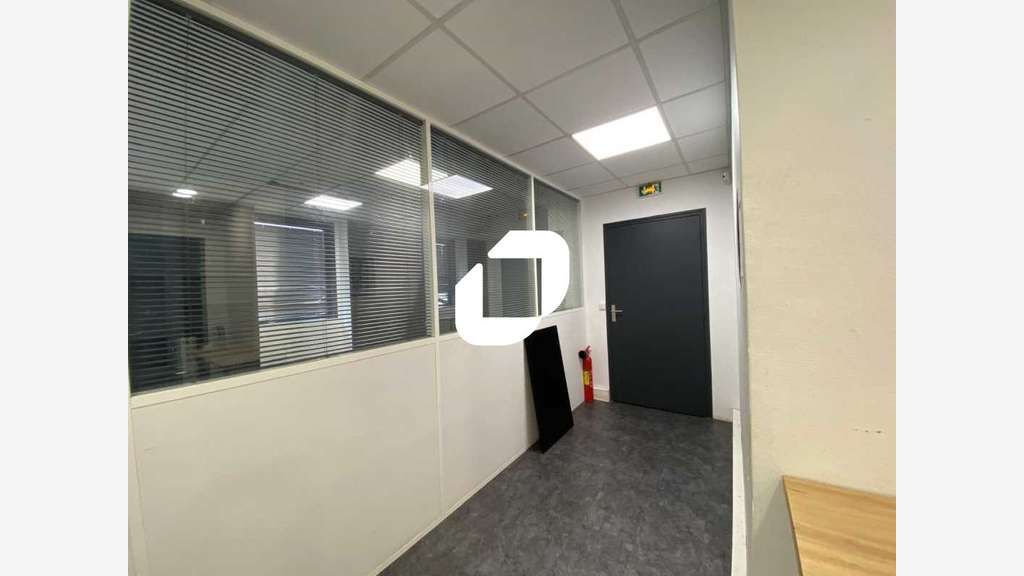 A louer Bureaux 115m² Saint denis