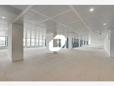A louer Bureaux 19557m² Saint denis