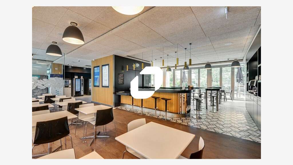 A louer Bureaux 19557m² Saint denis