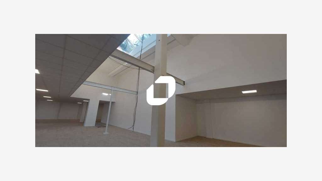 A louer Bureaux 1886m² Saint denis