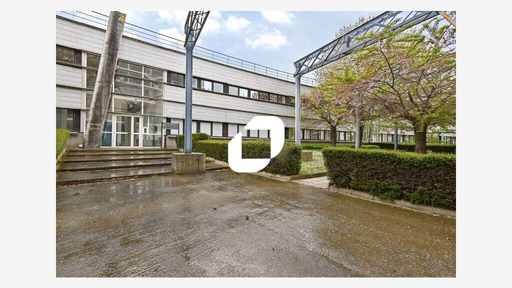 A louer Bureaux 706m² Saint denis