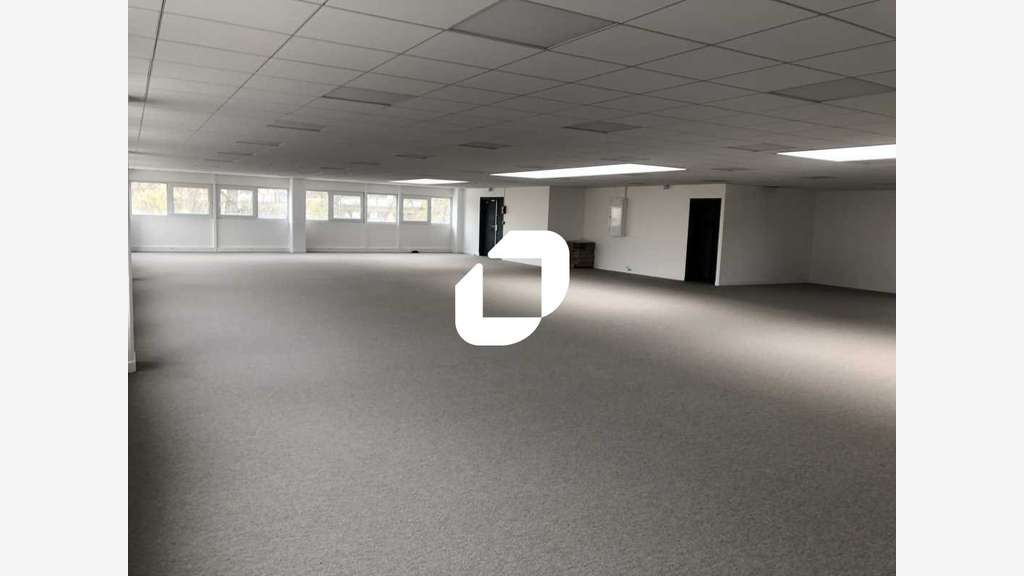 A louer Bureaux 258m² Saint denis