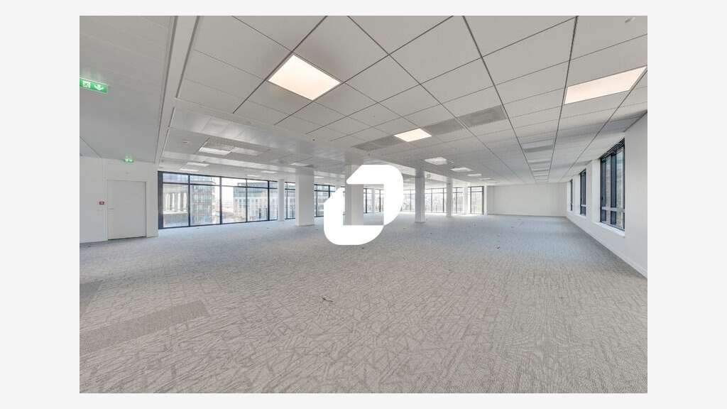 A louer Bureaux 4049m² Saint denis