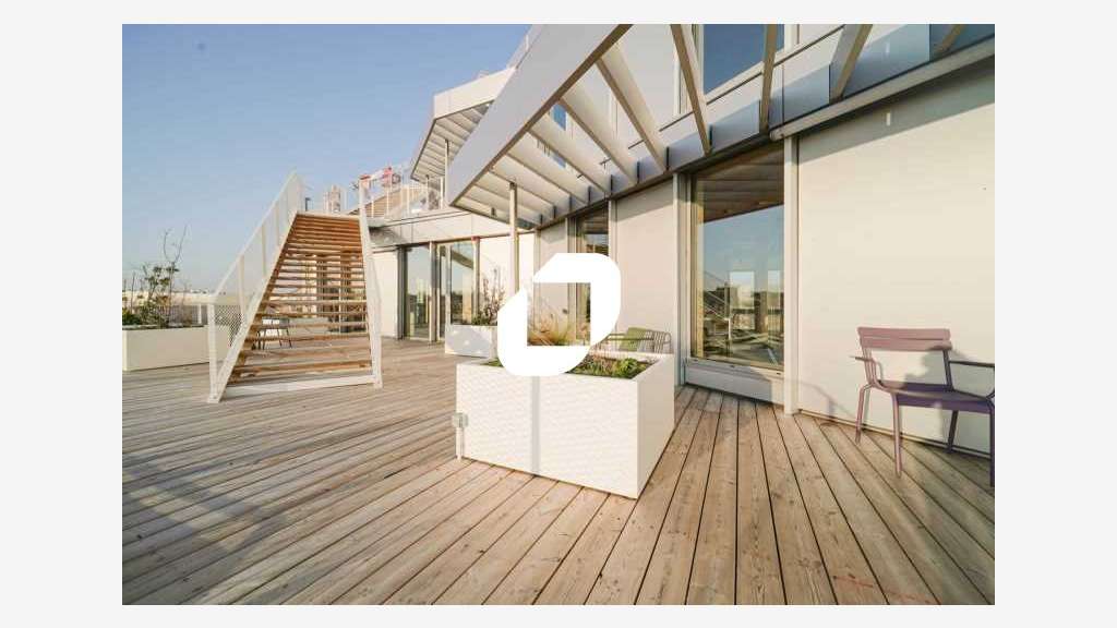 A louer Bureaux 6646m² Saint denis