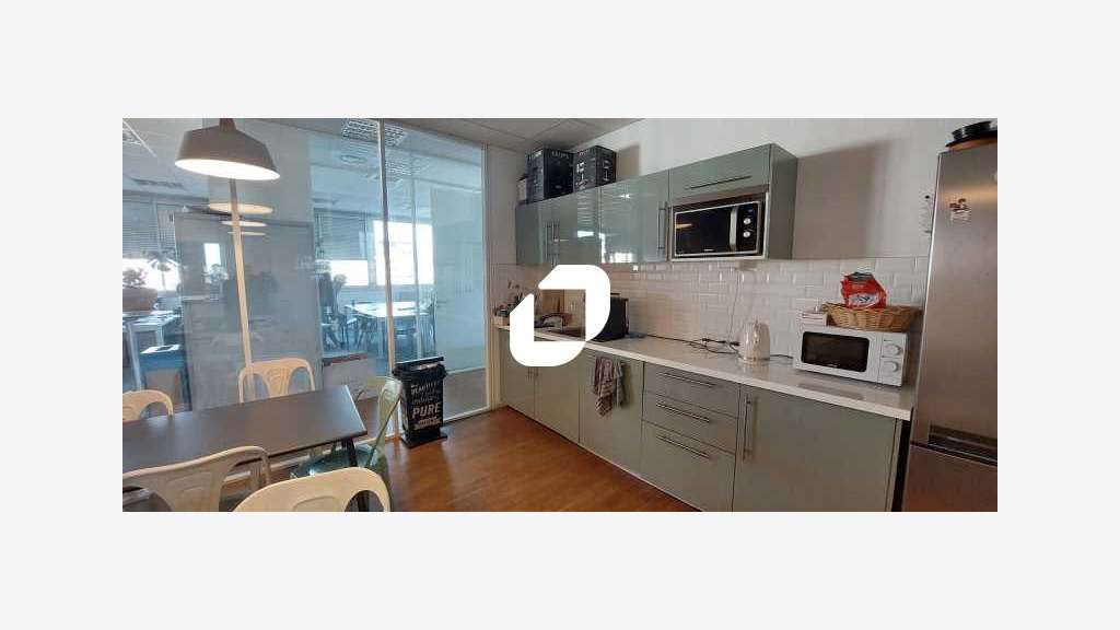 A louer Bureaux 262m² Saint denis